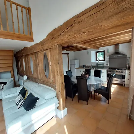 Peaceful Nr Eymet With Private Pool And Views