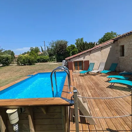 Peaceful Nr Eymet With Private Pool And Views Nyaraló